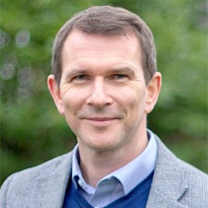 Dr Phil Whitaker